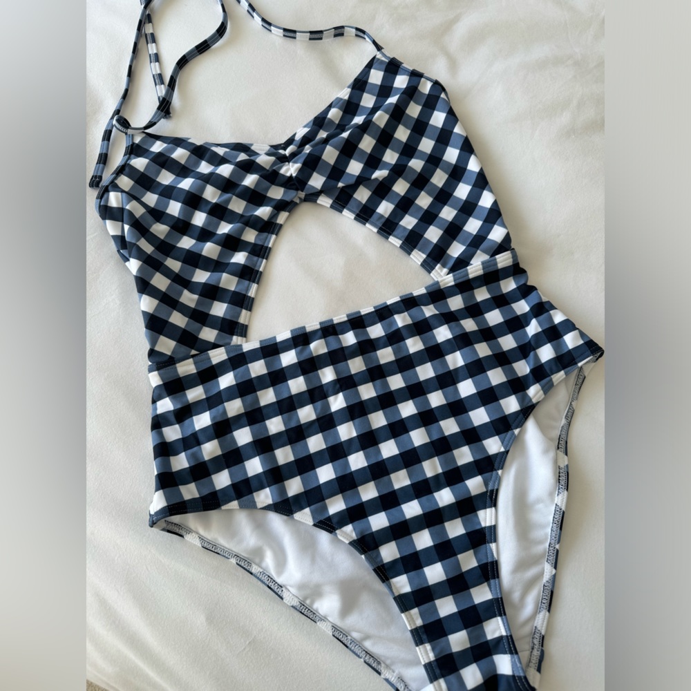 Abercrombie & Fitch One-Piece Bathing Suit